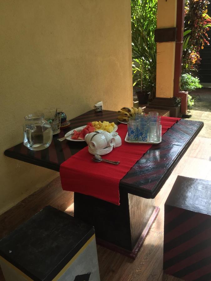 Vero Homestay Galle- Your Home Away From Home! מראה חיצוני תמונה
