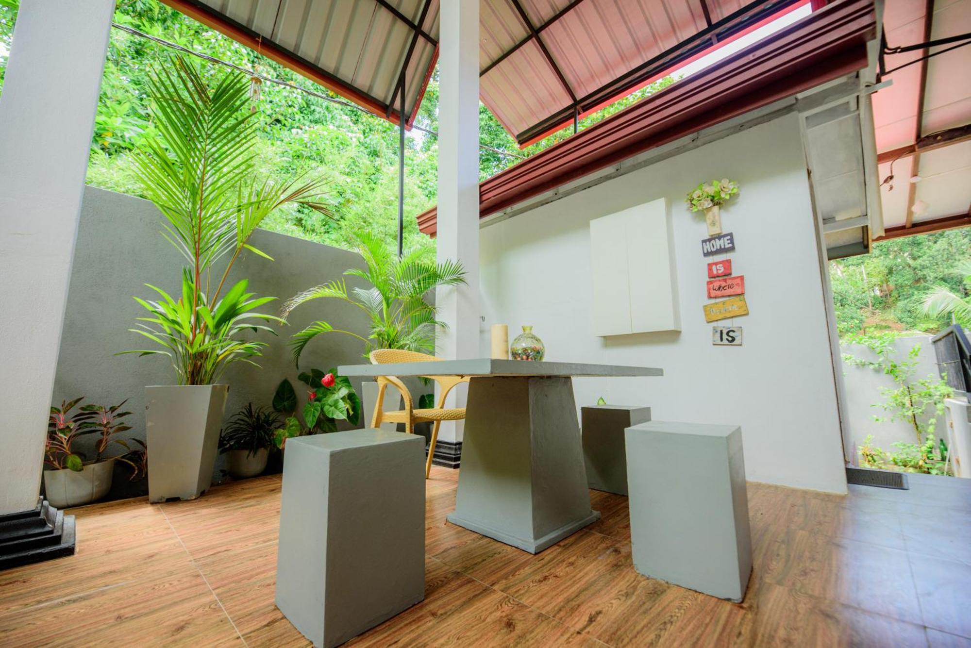 Vero Homestay Galle- Your Home Away From Home! מראה חיצוני תמונה