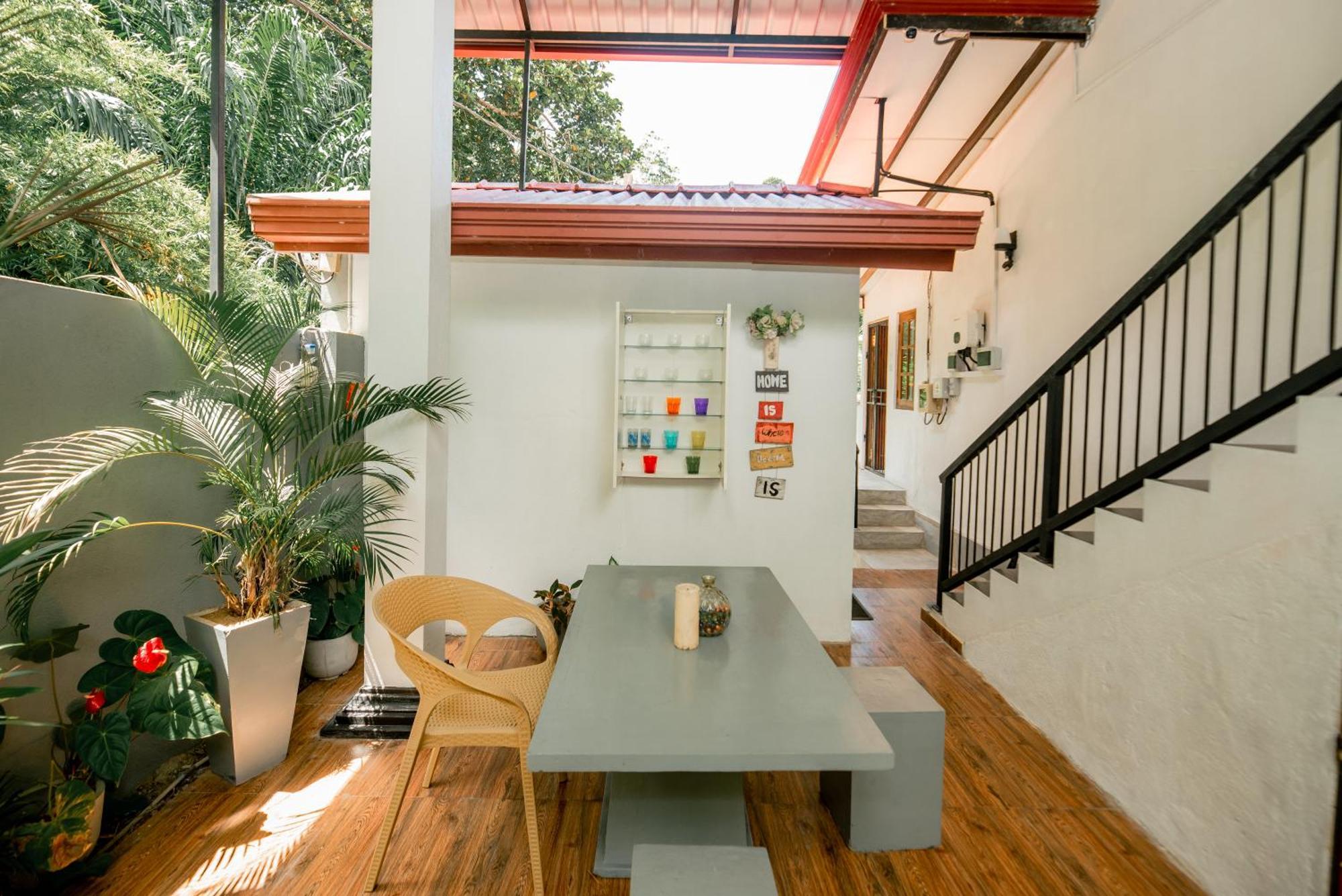 Vero Homestay Galle- Your Home Away From Home! מראה חיצוני תמונה