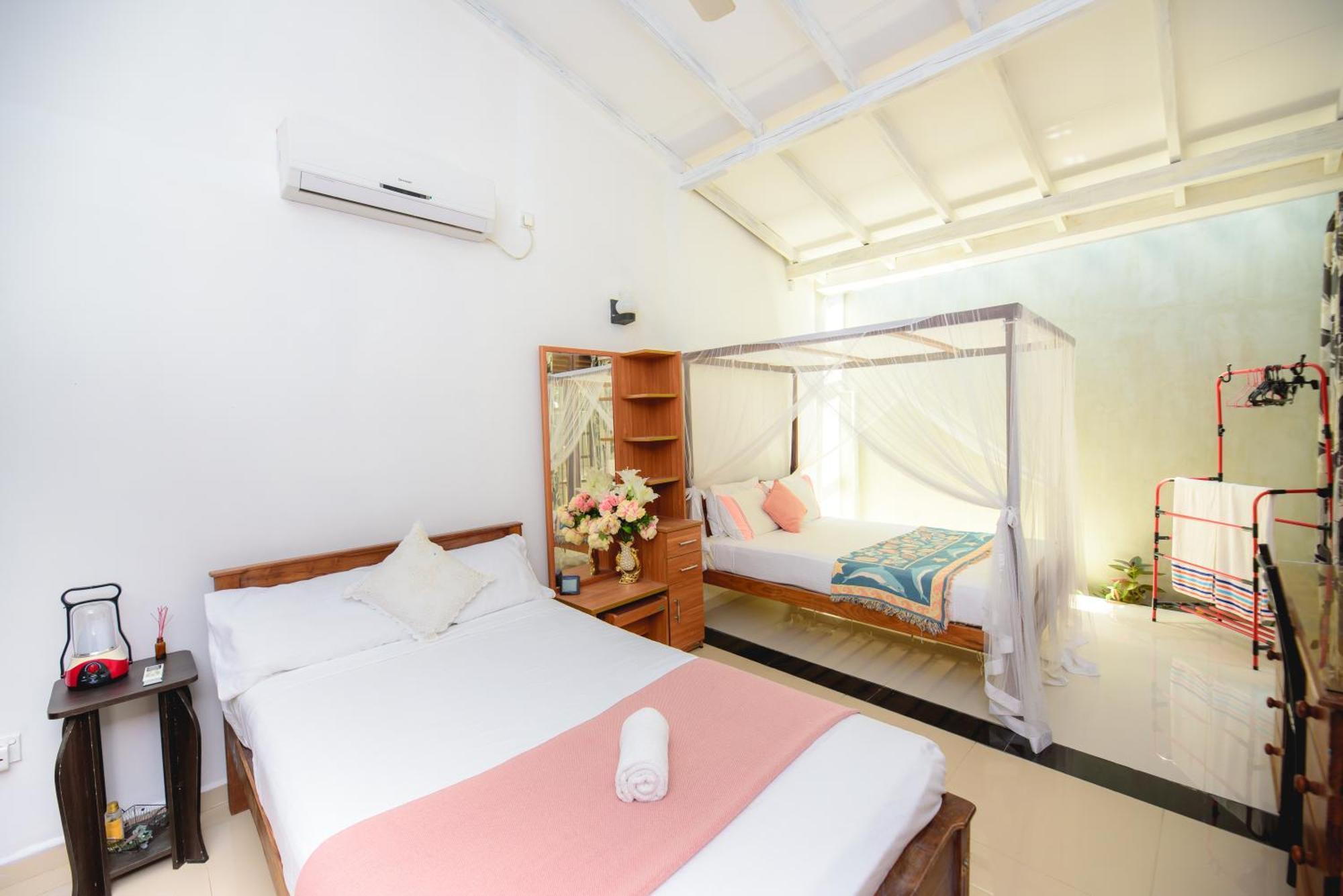 Vero Homestay Galle- Your Home Away From Home! מראה חיצוני תמונה