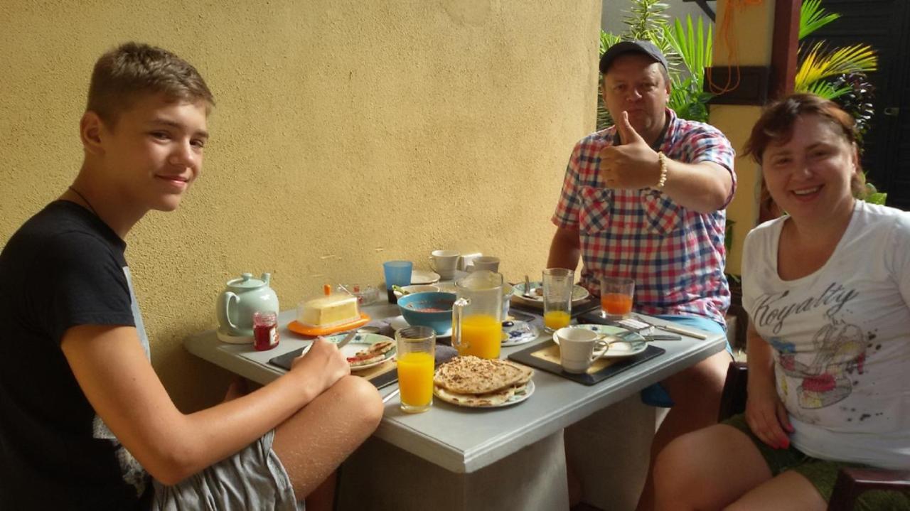 Vero Homestay Galle- Your Home Away From Home! מראה חיצוני תמונה